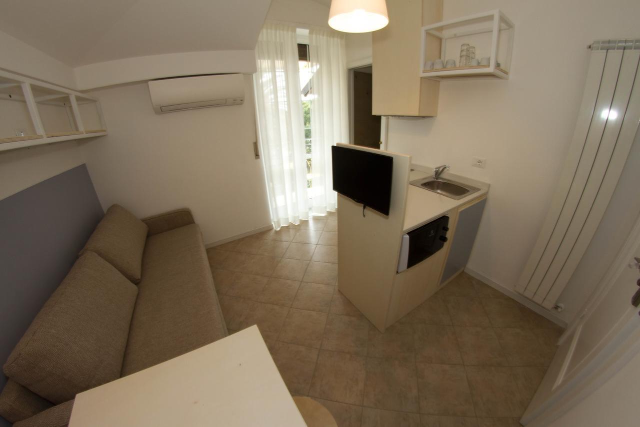 Residence Villa Ombrosa Spotorno Exterior photo